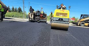 Best Recycled Asphalt Driveway Installation  in Natchez, MS